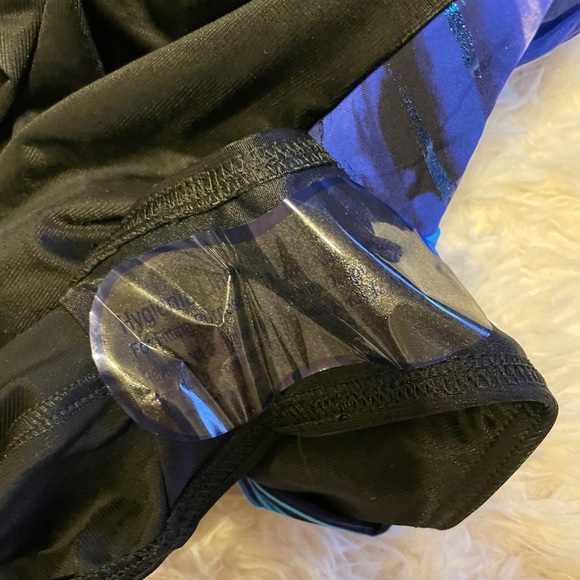 Miraclesuit Breakers Colorblock One-Piece Swimsuit - Picture 4 of 6